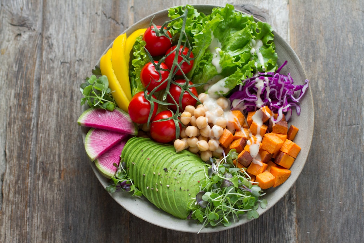 Balanced nutrition and healthy eating